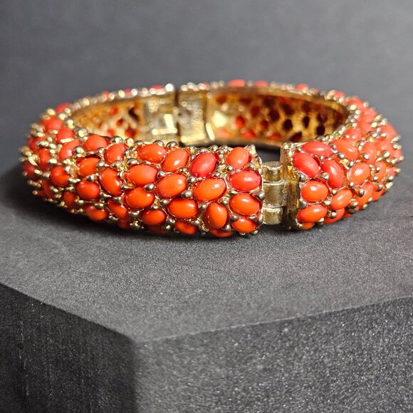 Kenneth Jay Lane Style Coral Red Orange Cabochon Hinged Heavy Bangle Bracelet - Picture 4 of 16